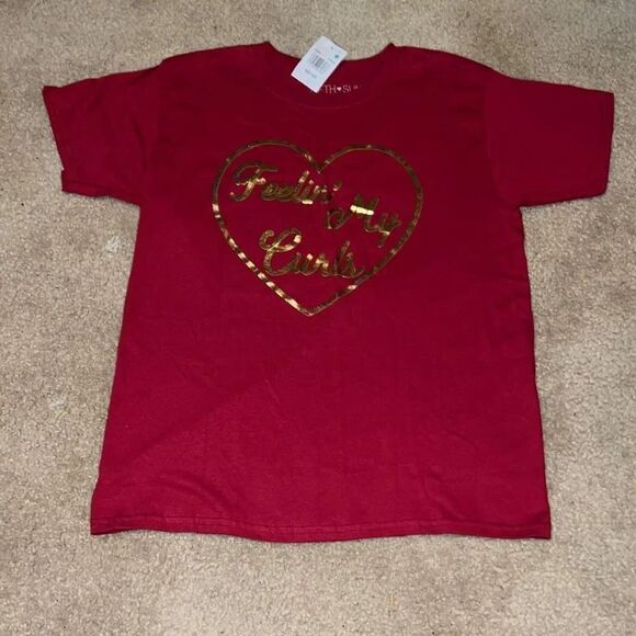 Fifth  Sun Burgundy Tee - Picture 2 of 8